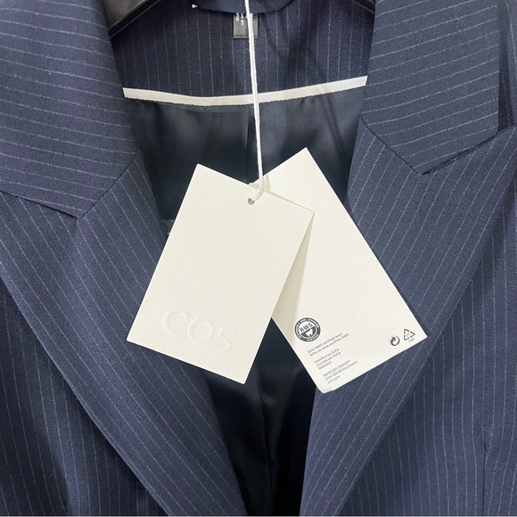 Cos women’s pinstripe blazer - size 4 - Picture 11 of 16